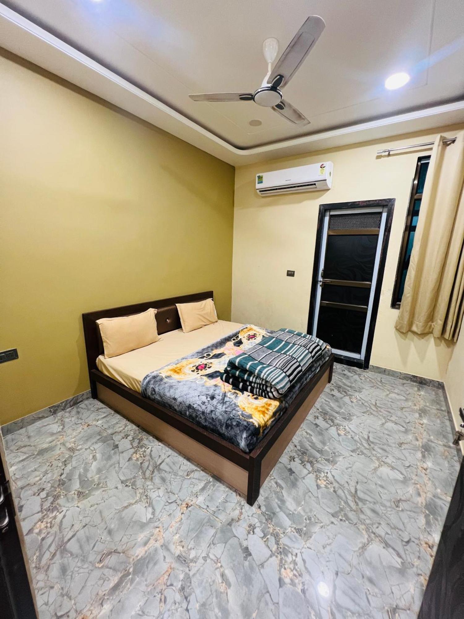 Shree Shyam Hotel Toran Dawar Khātu Buitenkant foto